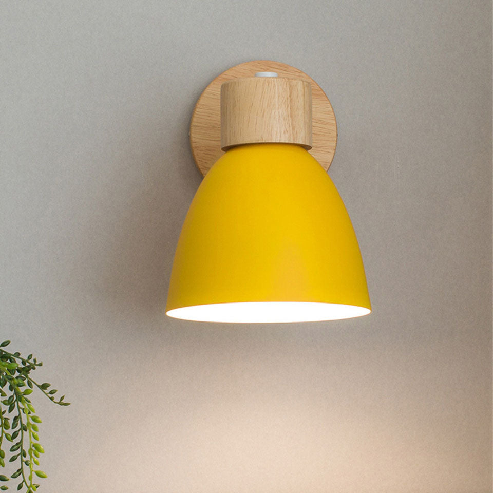 Nelvira – Lampada da parete LED minimalista in legno a forma di cono