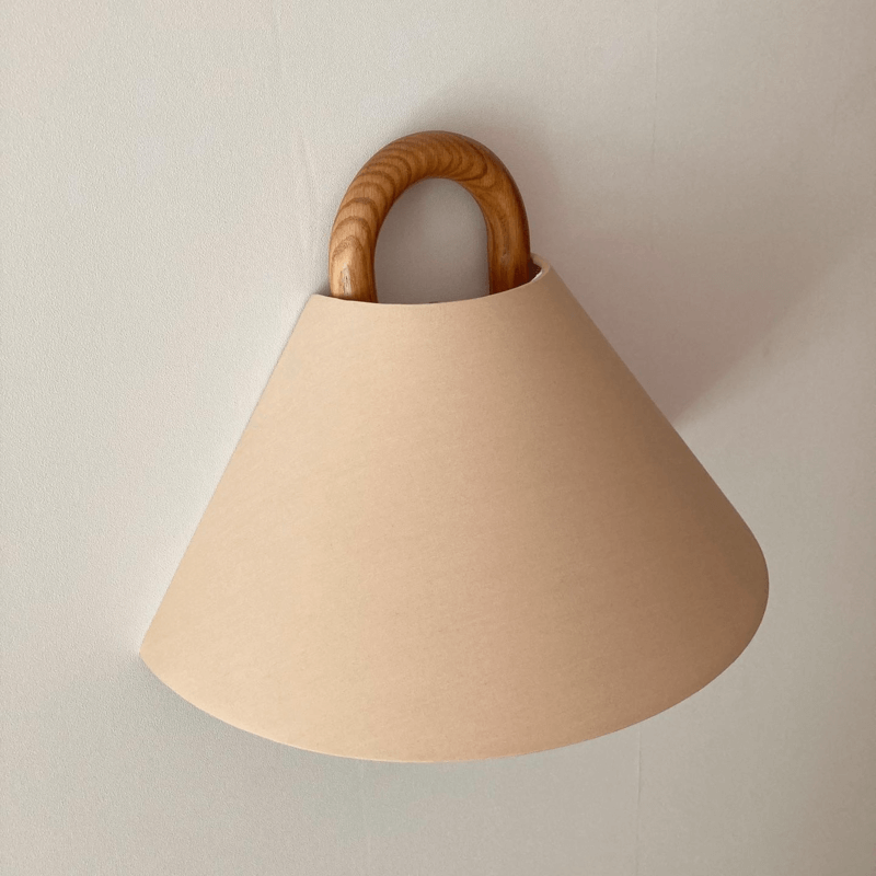 Dormen - Applique da parete in legno massello pieghettato a semicerchio
