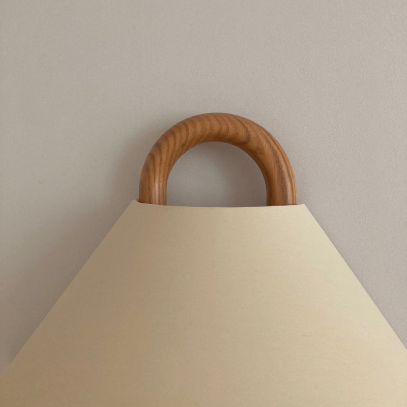 Dormen - Applique da parete in legno massello pieghettato a semicerchio