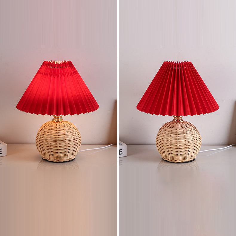 Aurevynn - Lampada da tavolo LED con paralume in rattan e tessuto conico