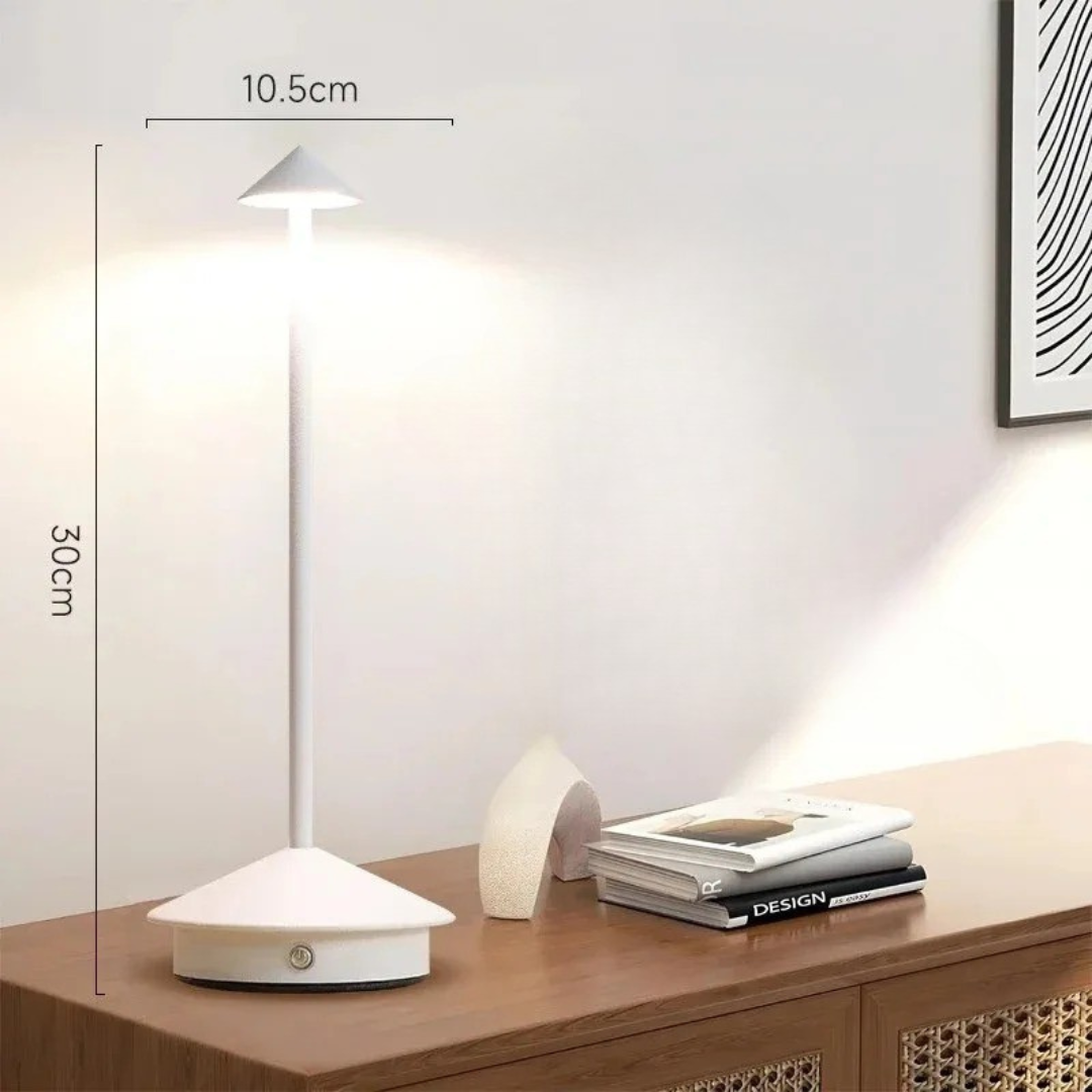 Altrix – Lampe de table LED rechargeable en aluminium moderne  