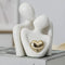 Serenite – Sculpture abstraite en résine représentant un couple