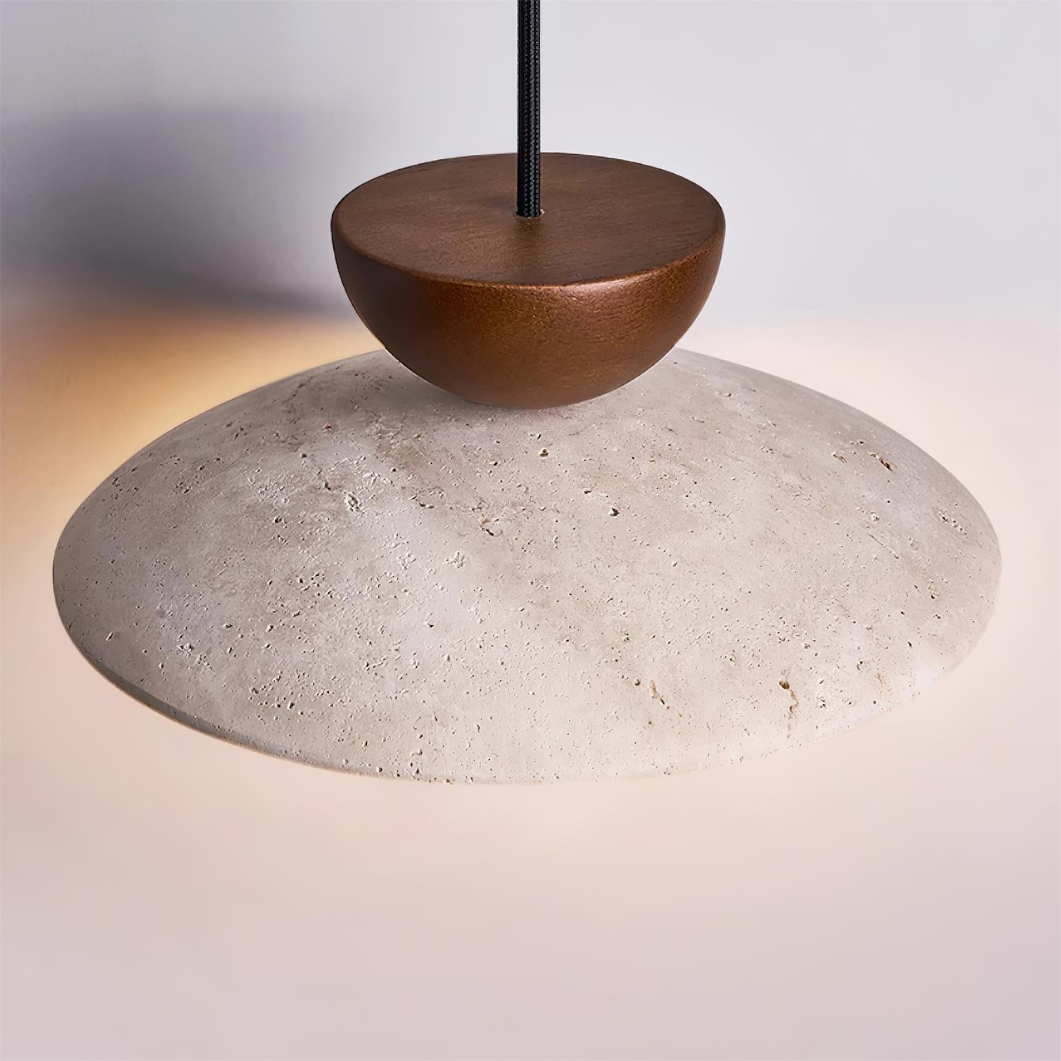 Clavelle - Suspension en travertin