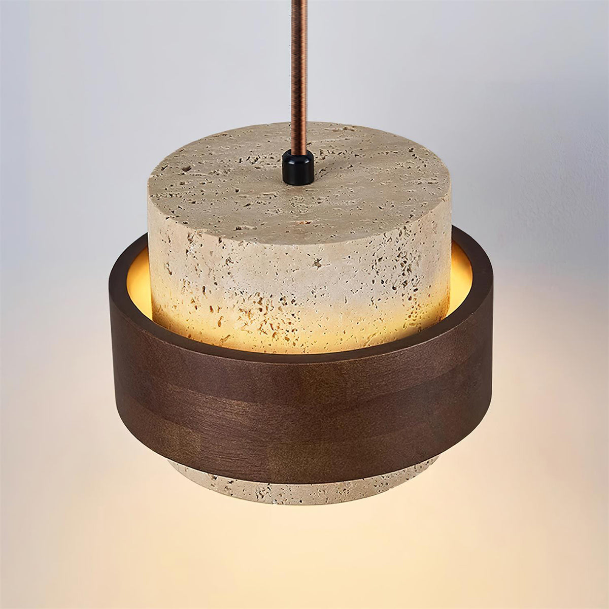 Aurelian – Lampada a sospensione in travertino