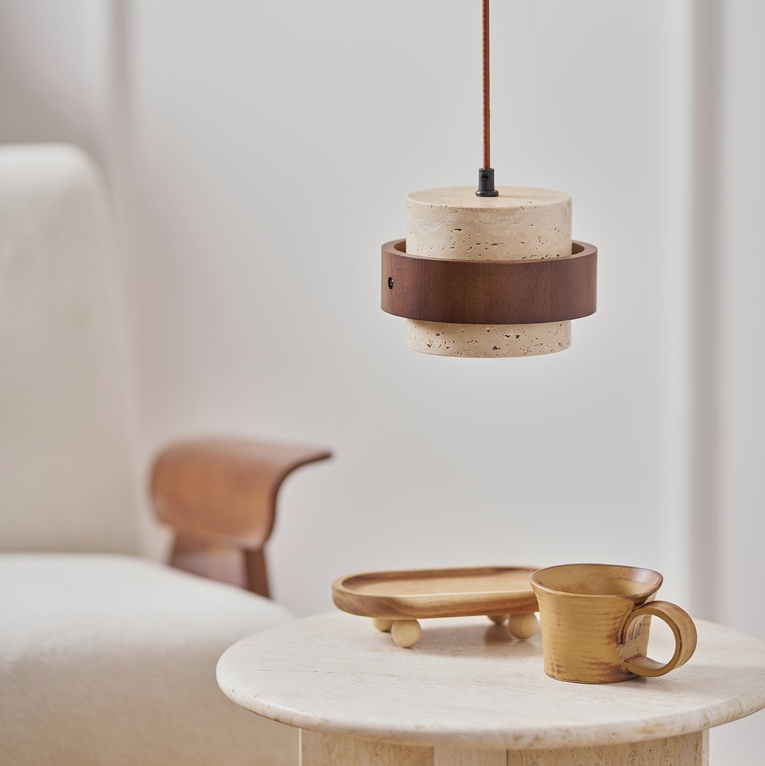 Aurelian – Lampada a sospensione in travertino