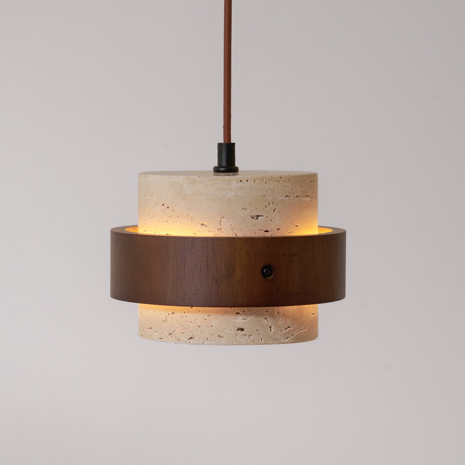 Aurelian – Lampada a sospensione in travertino