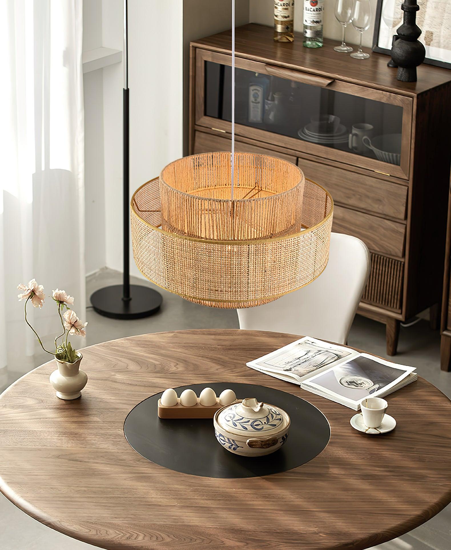 Ulshayra – Lampada a sospensione in rattan concentrico