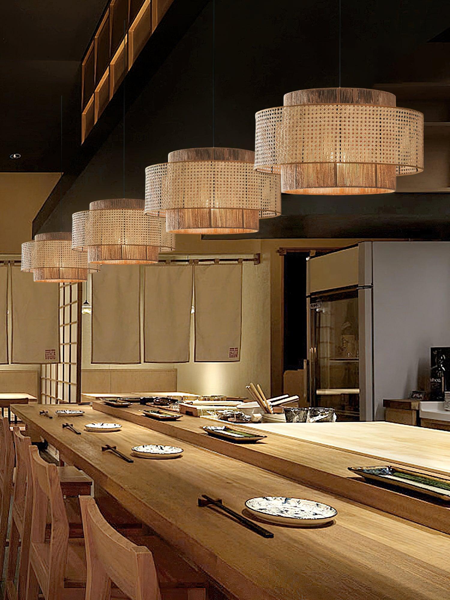 Ulshayra – Lampada a sospensione in rattan concentrico