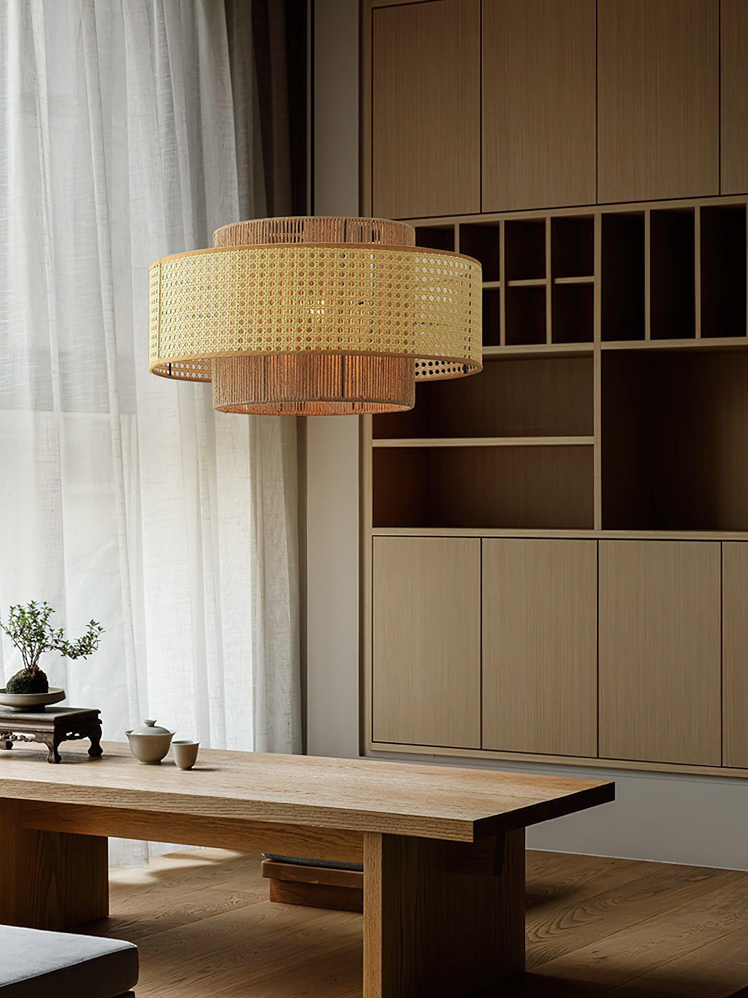 Ulshayra – Lampada a sospensione in rattan concentrico