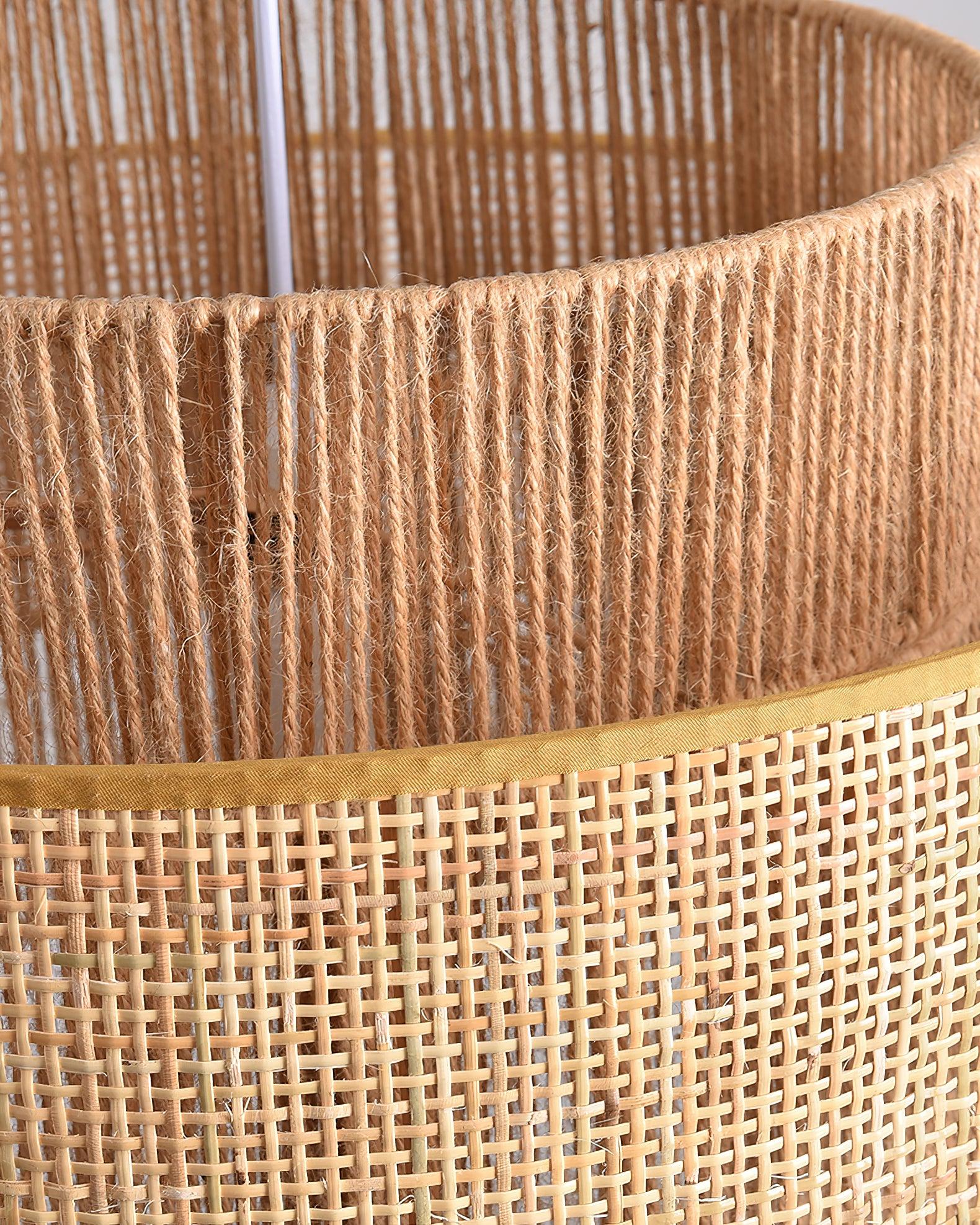 Ulshayra – Lampada a sospensione in rattan concentrico