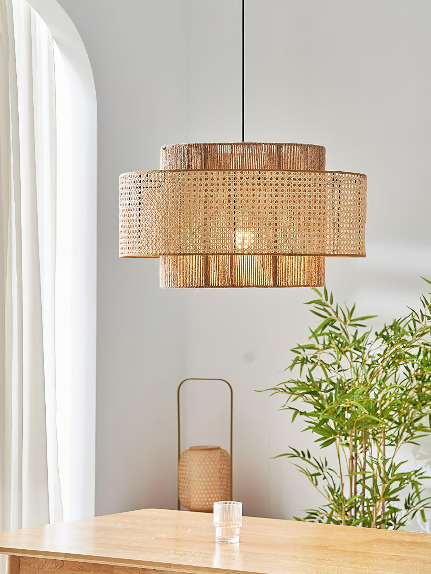Ulshayra – Lampada a sospensione in rattan concentrico