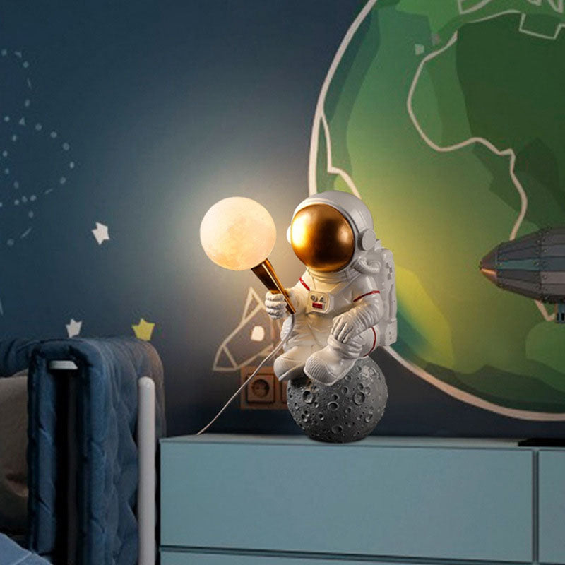 Astrolis – Applique da parete contemporanea con globo astronauta in vetro 1 luce