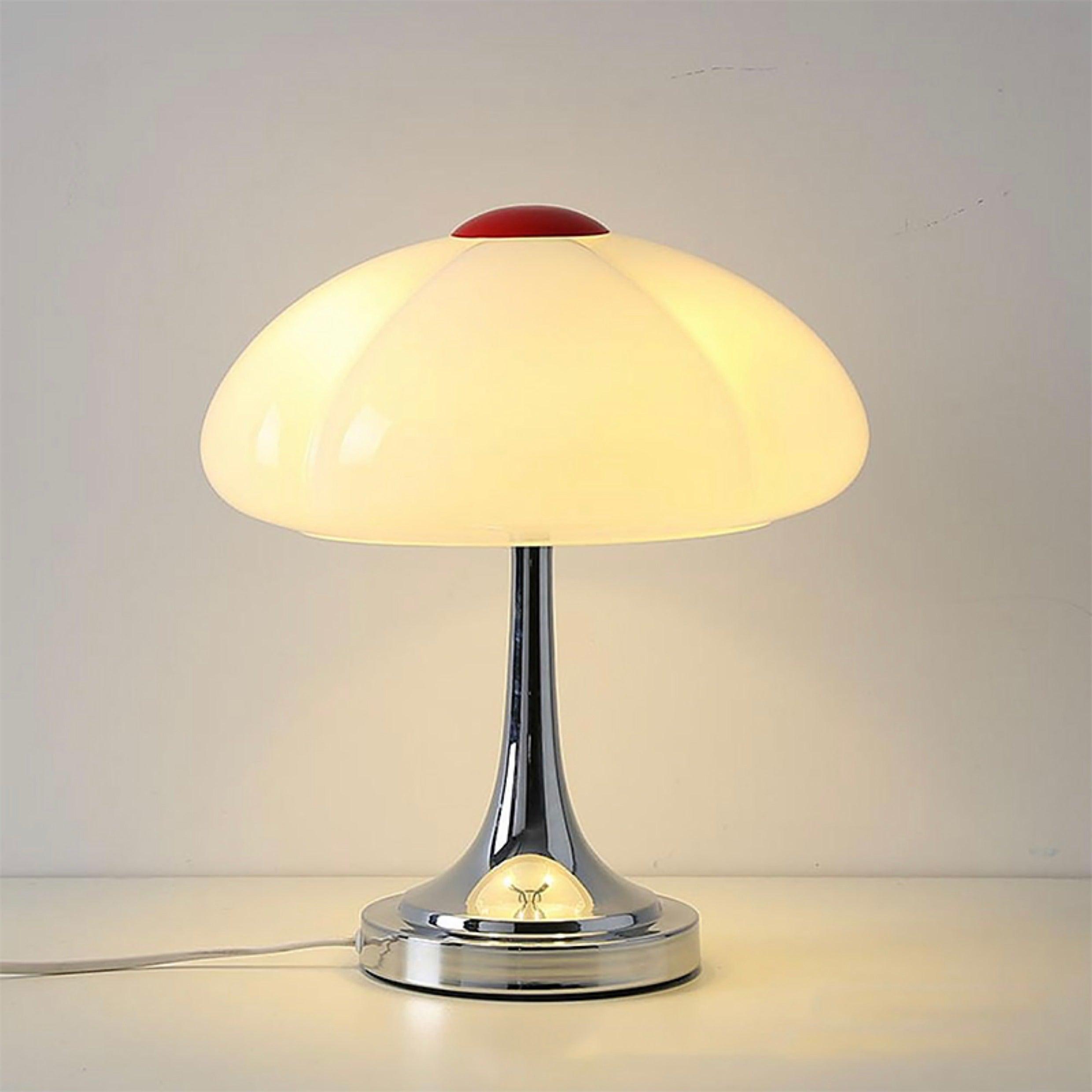 Lunari – Lampada da tavolo contemporanea con finitura cromata