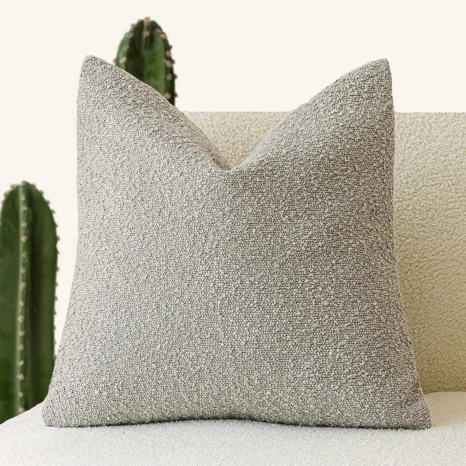 Parion - Housse de coussin premium en bouclé 45 cm x 45 cm
