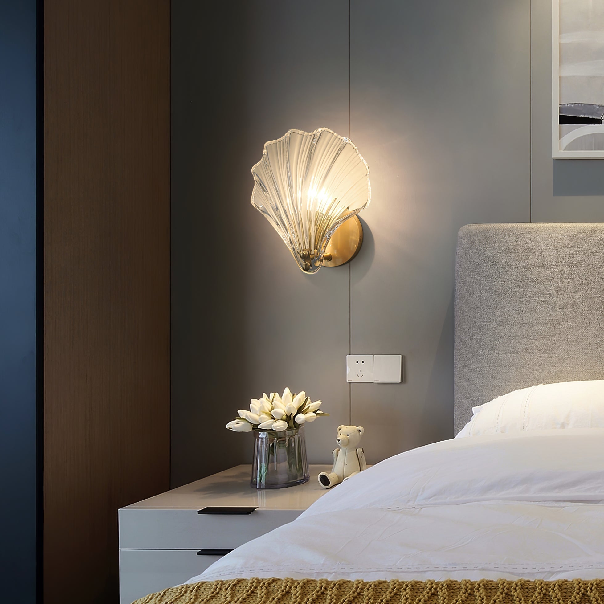 Coman - Applique da parete in ottone con LED a forma di conchiglia