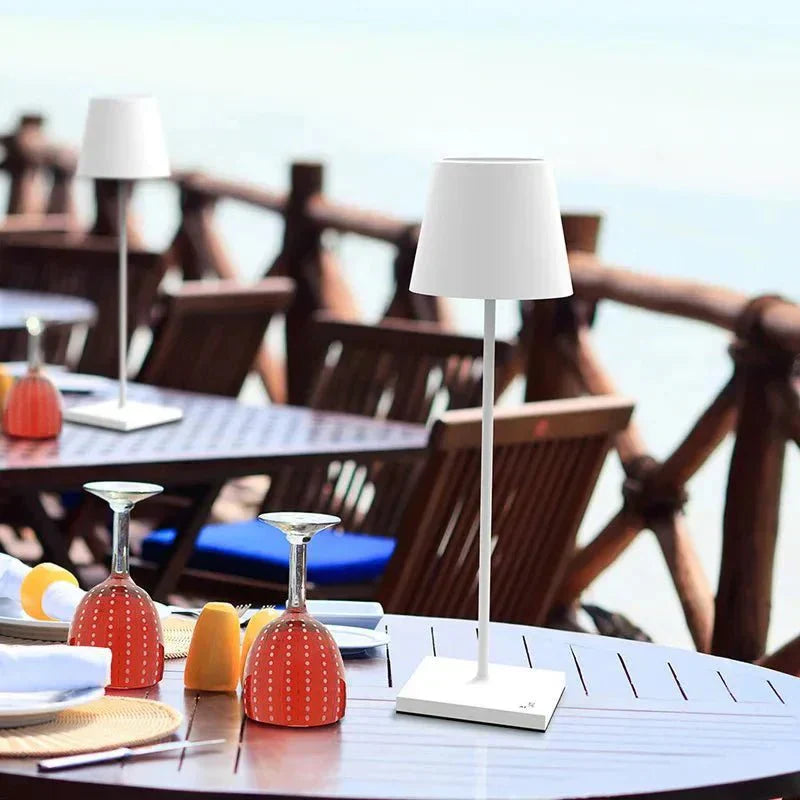 Liora – Lampada da Tavolo Ricaricabile Wireless