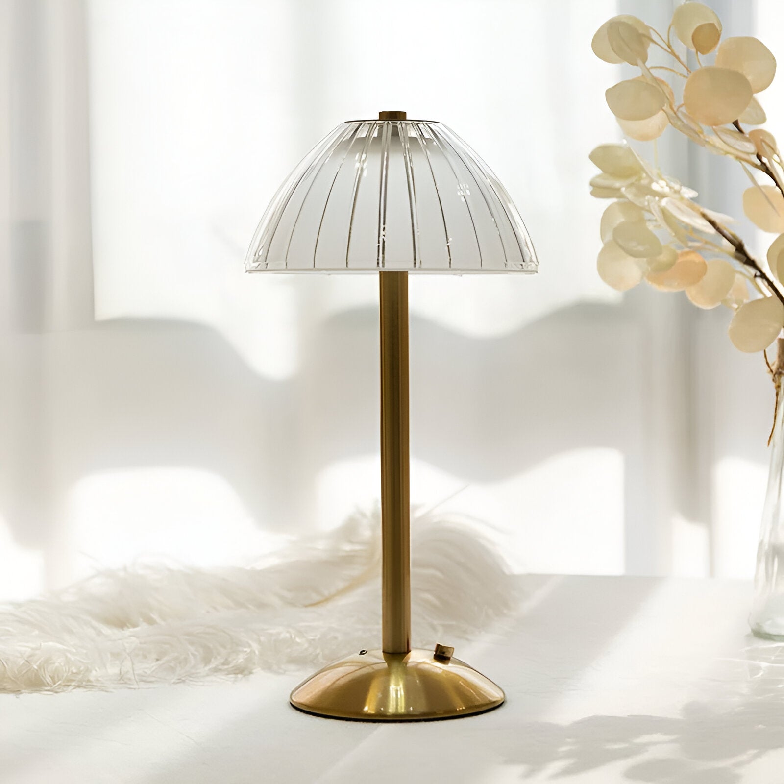 Elvara – Lampe de table élégante sans fil