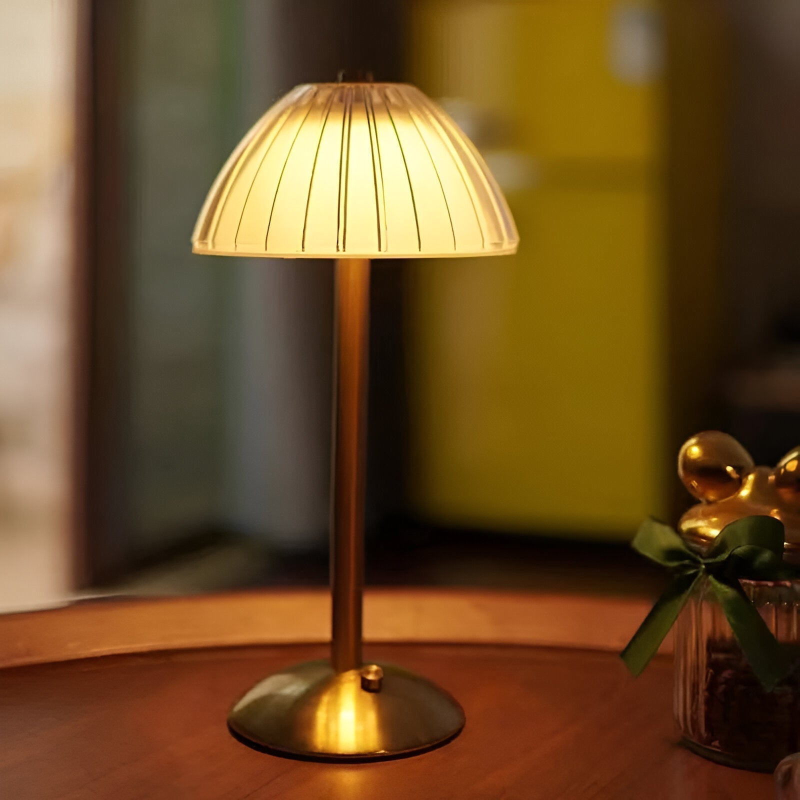 Elvara – Lampe de table élégante sans fil
