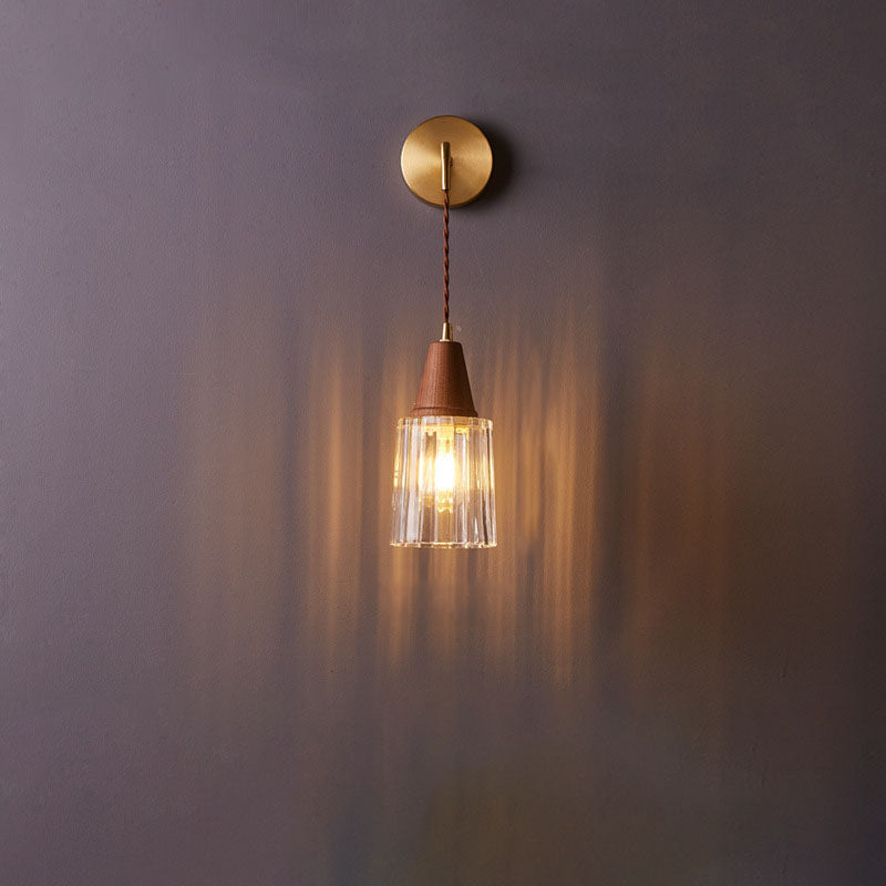 Kiyora – Applique murale japonaise en verre en forme de cône 1 lumière