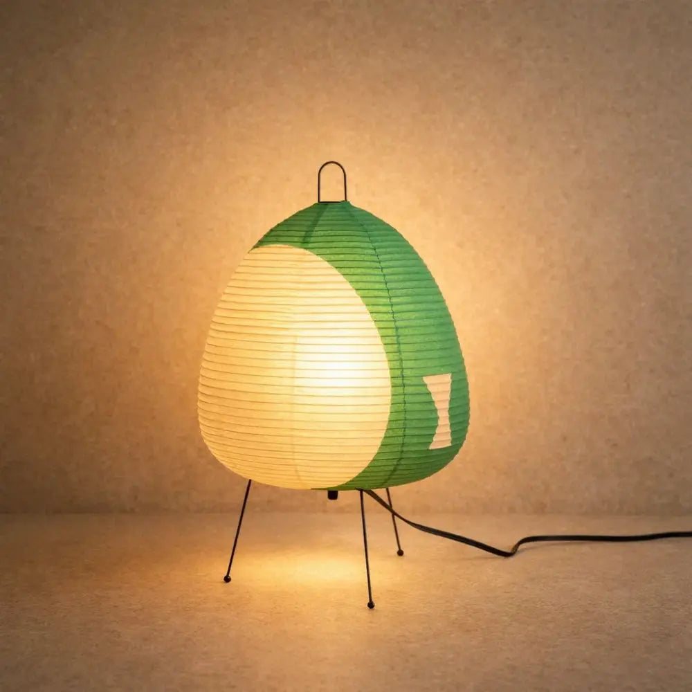 Akoria – Lampada da tavolo a treppiede in carta washi