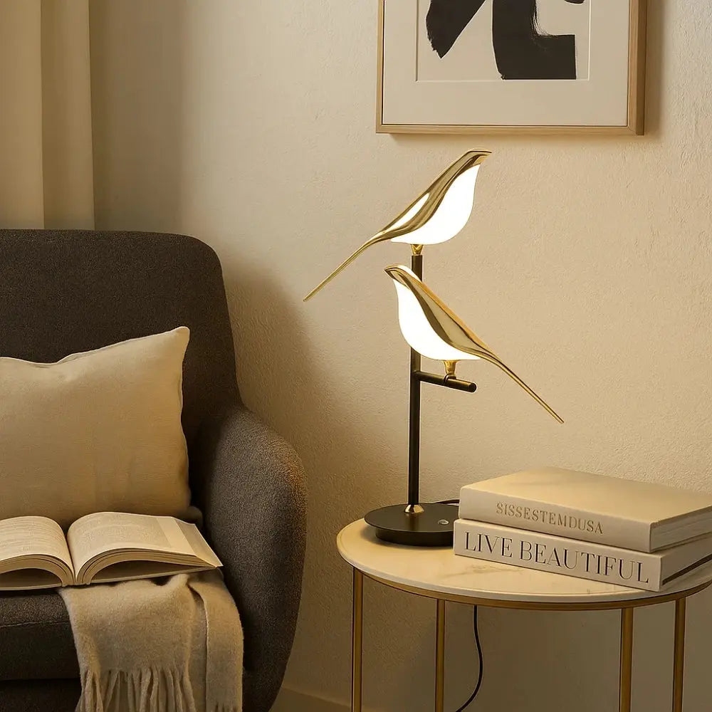 Aurelyn - Lampada da scrivania a LED con uccello dorato
