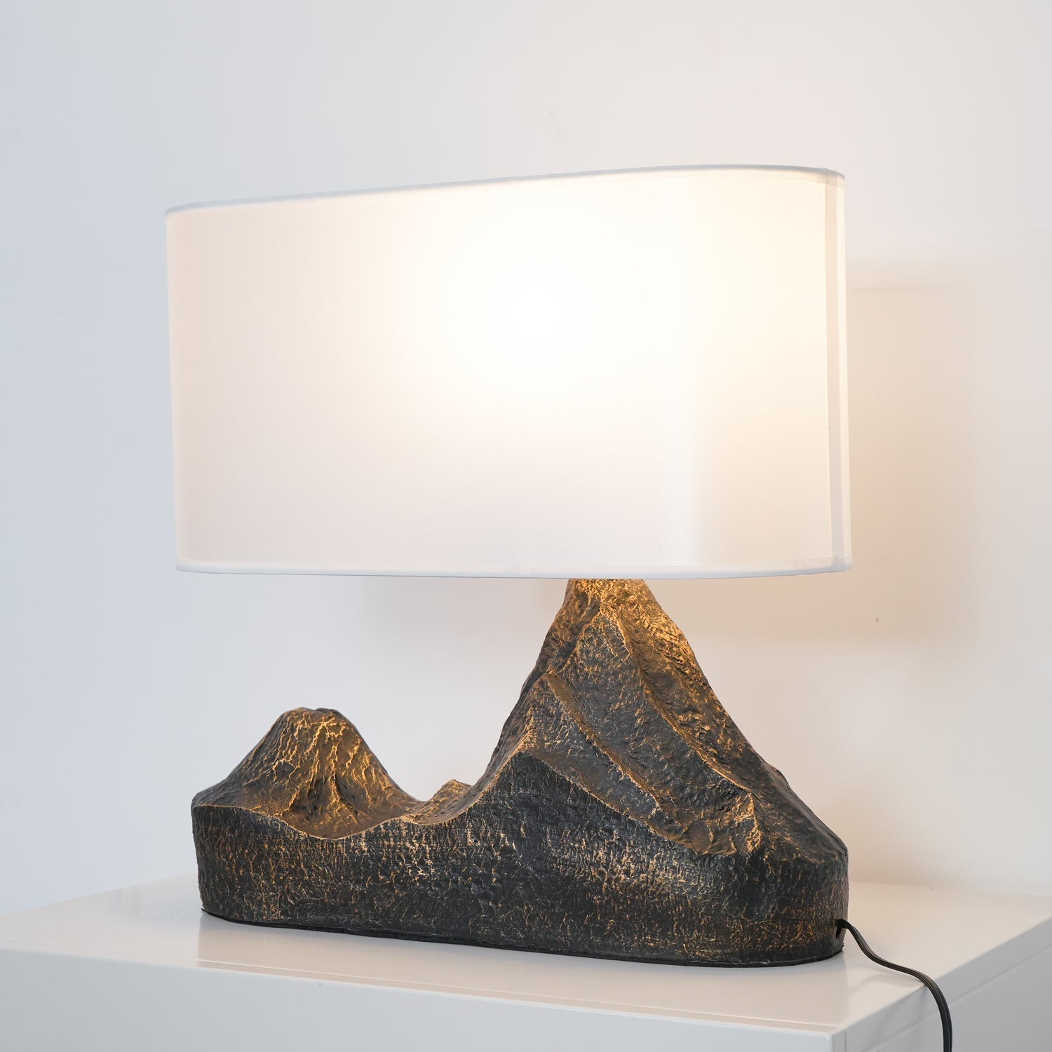 Varelle - Lampe de table paysage en résine