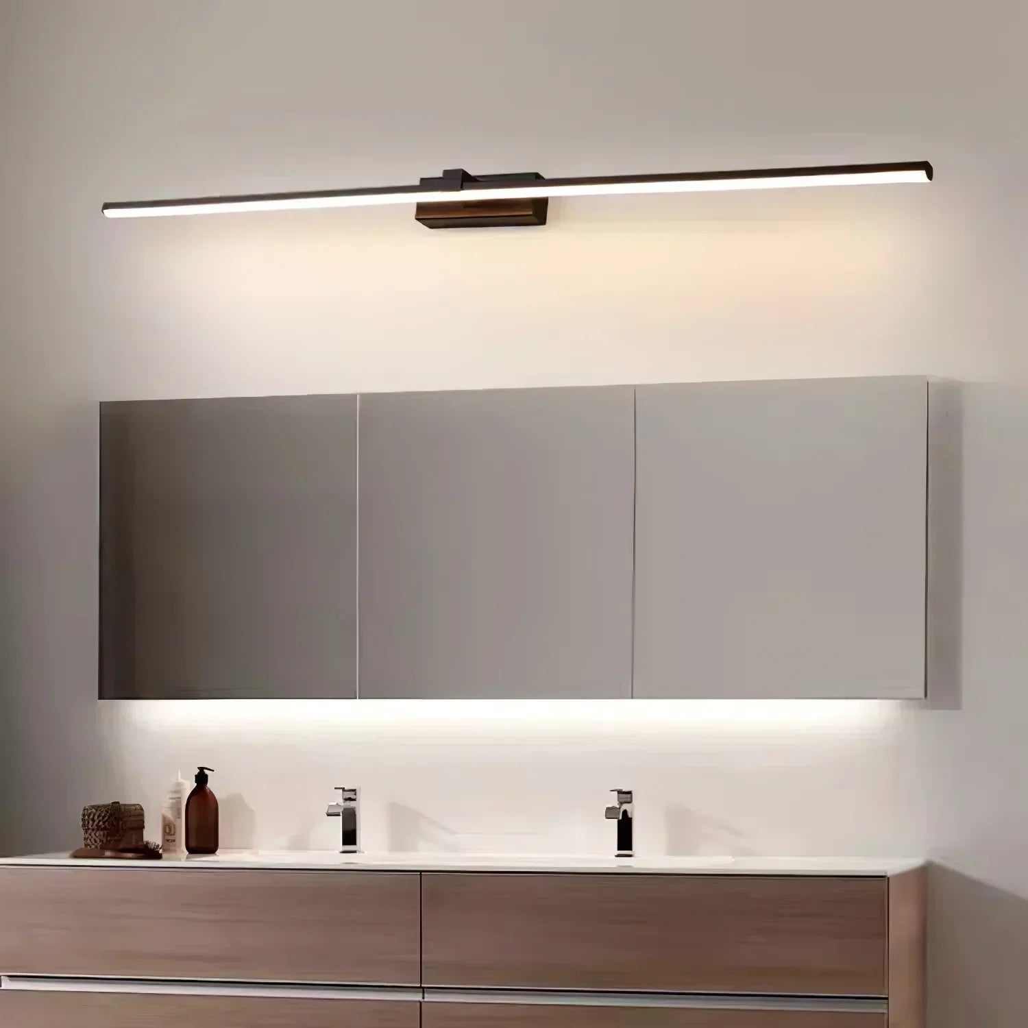 Luminara – Lampada lineare a specchio per trucco