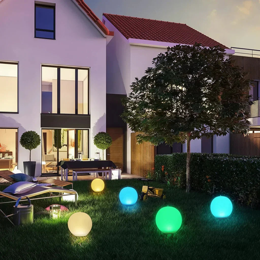 Véra – Globo luminoso galleggiante LED solare  