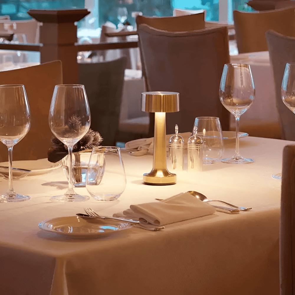 Vavek – Lampada da tavolo LED con batteria IP44