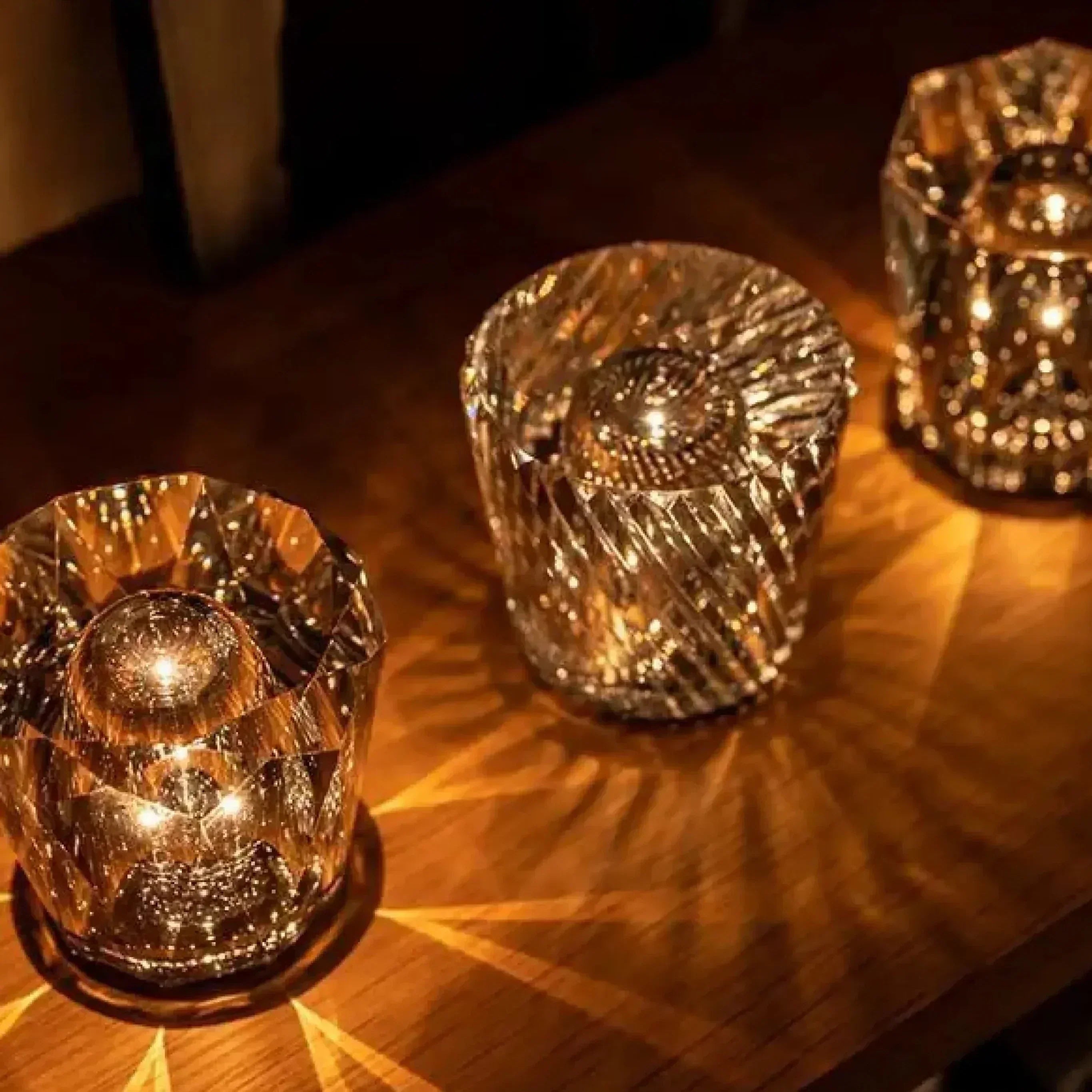 Liorael - Lampe de table LED rechargeable en cristal design diamant sans fil