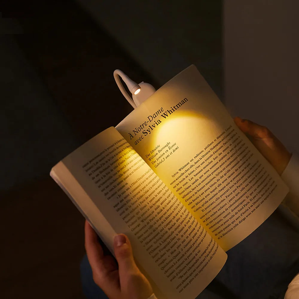 Clipp – Mini lampe de lecture rechargeable USB avec rotation 360°
