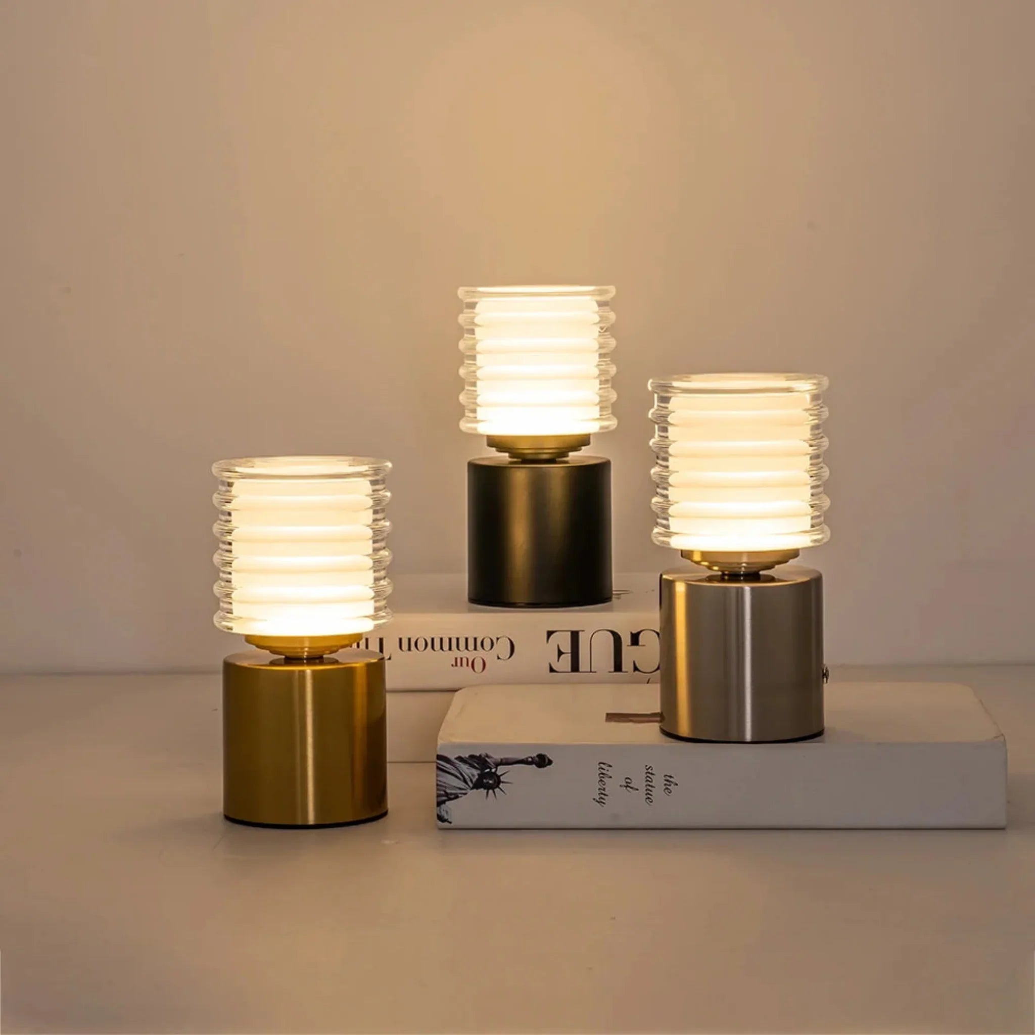 Lumerion – Lampada da tavolo touch ricaricabile