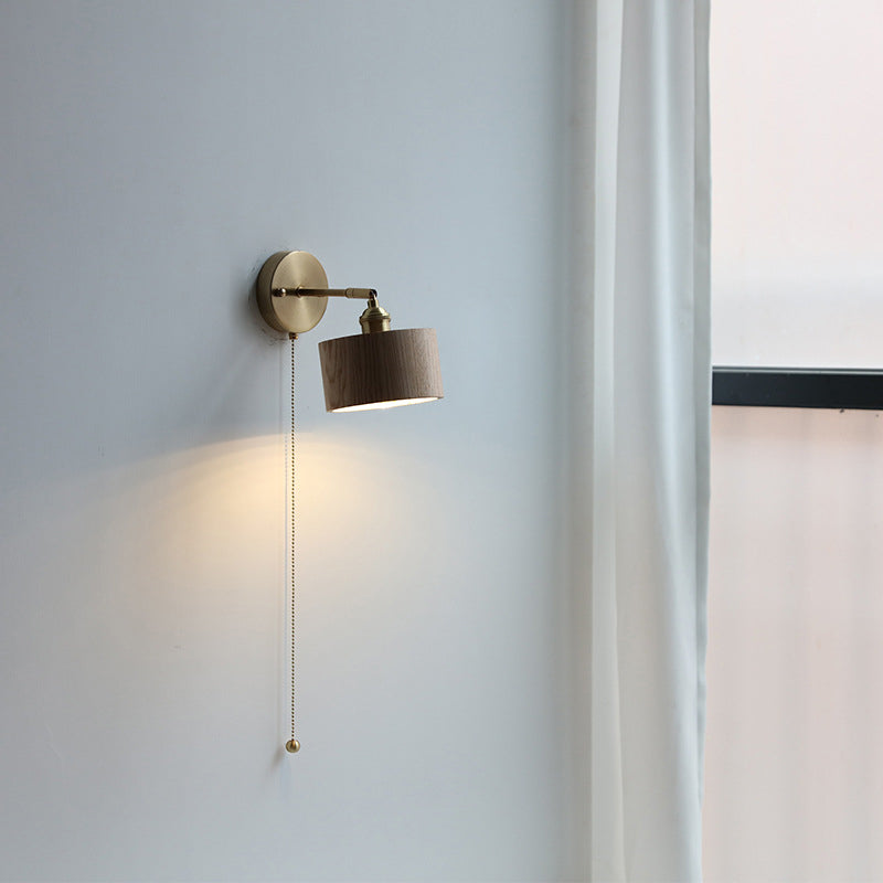 Nordivane – Applique da parete scandinava in ottone e legno, 1 luce