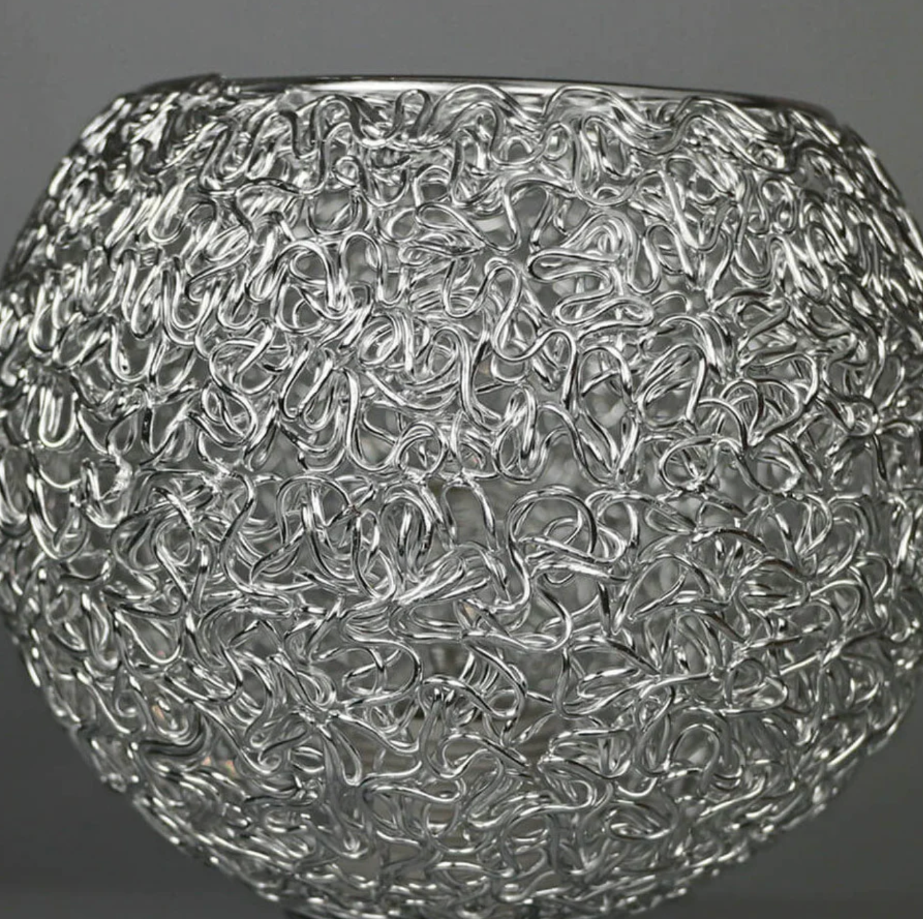 Meluné - Metal Globe Ceiling Light
