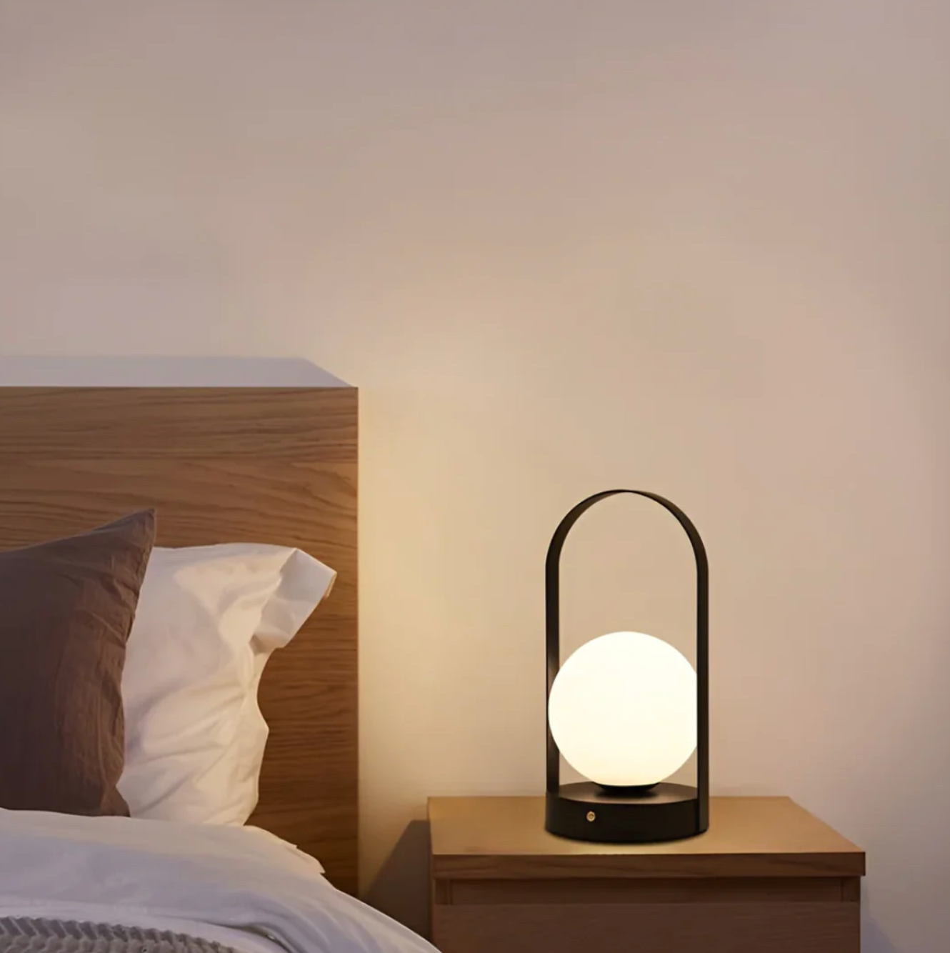Luméri - Lampada da tavolo a globo LED