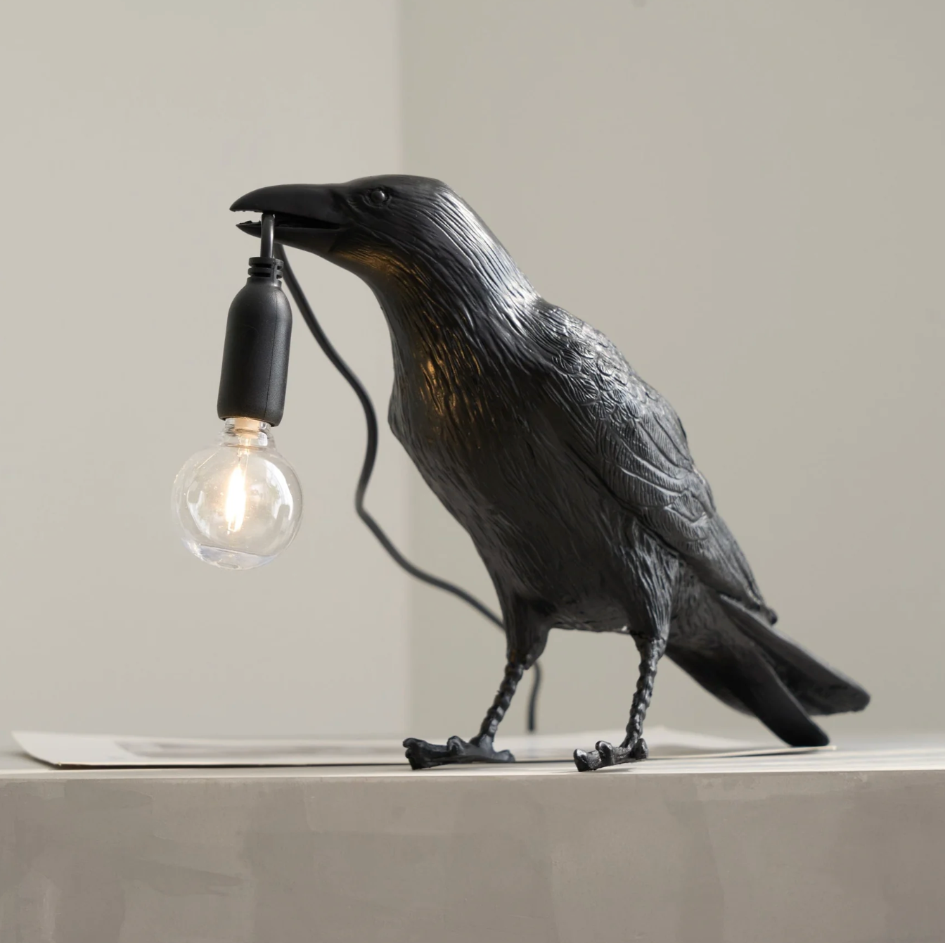 Corvane - Lampe de table oiseau