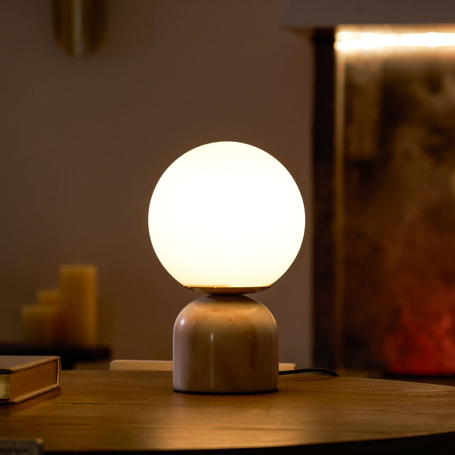 Dirella - Lampe de table sphérique contemporaine en marbre