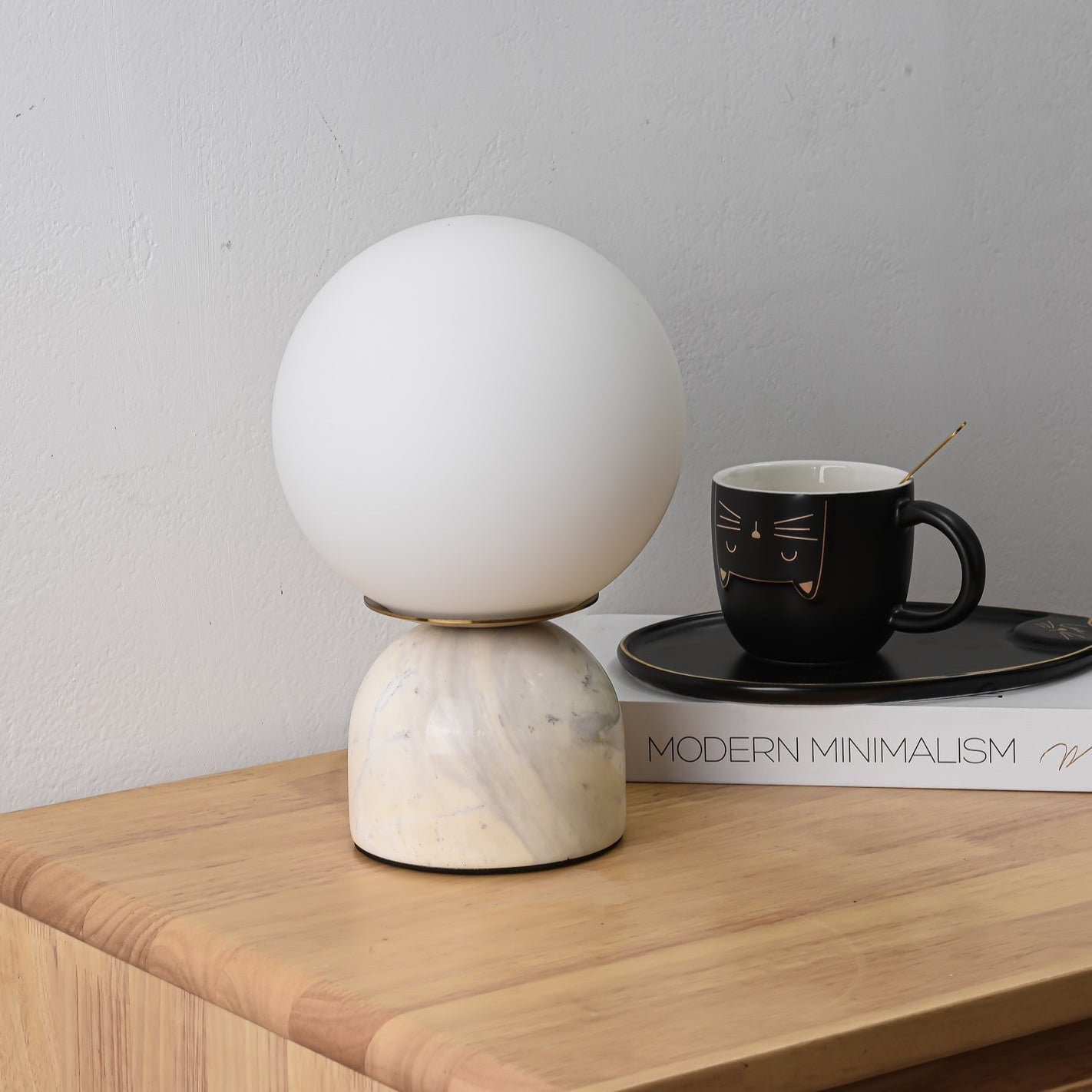 Dirella - Lampe de table sphérique contemporaine en marbre
