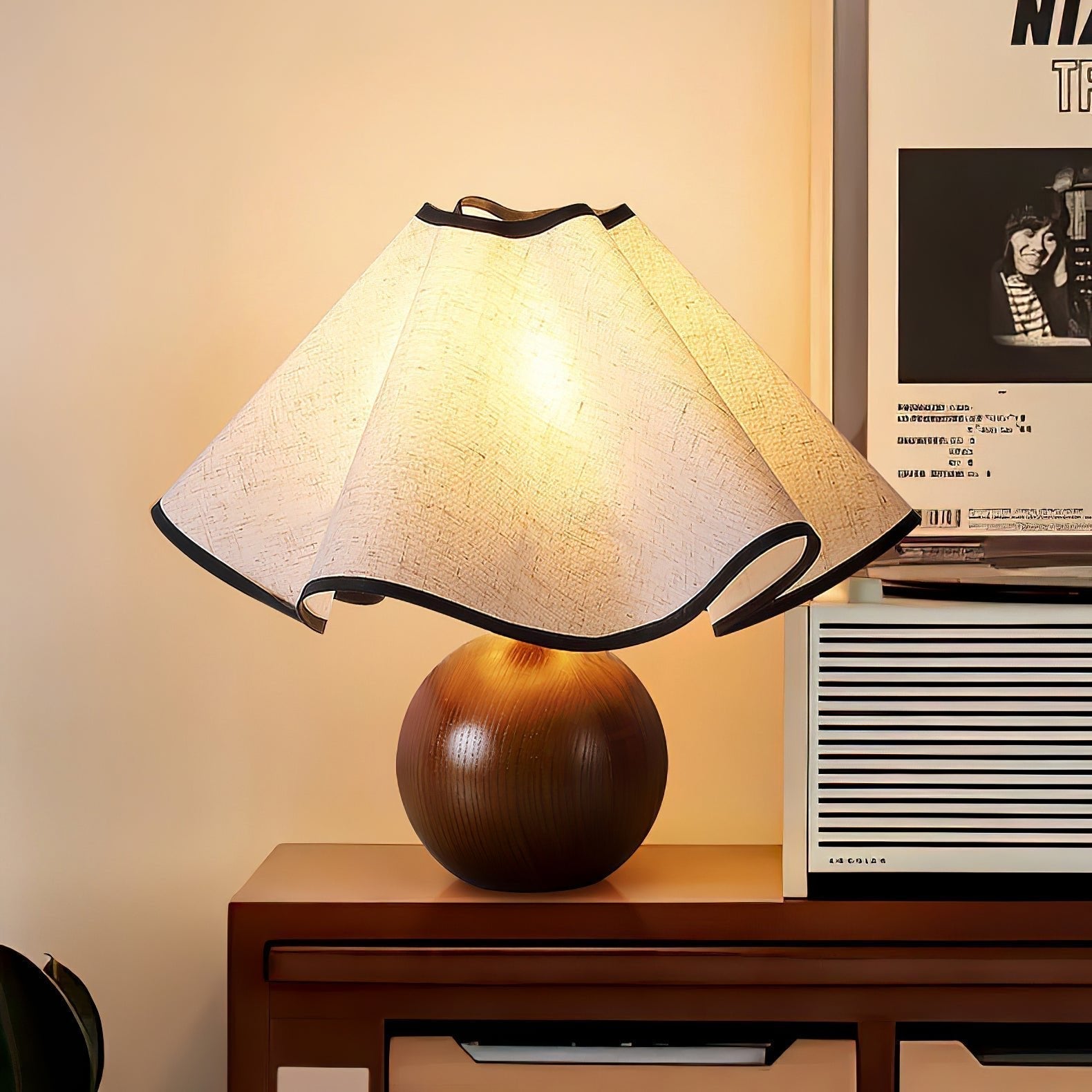 Mirelle - Lampe de table avec abat-jour en tissu motif crête de vague