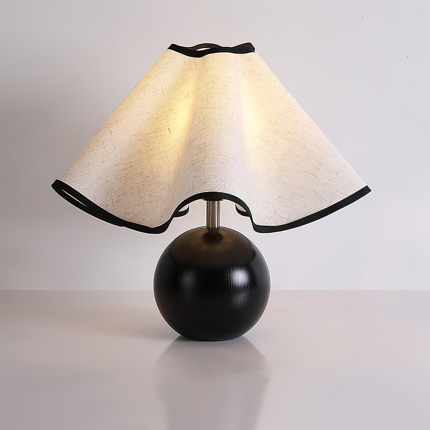 Mirelle - Lampe de table avec abat-jour en tissu motif crête de vague