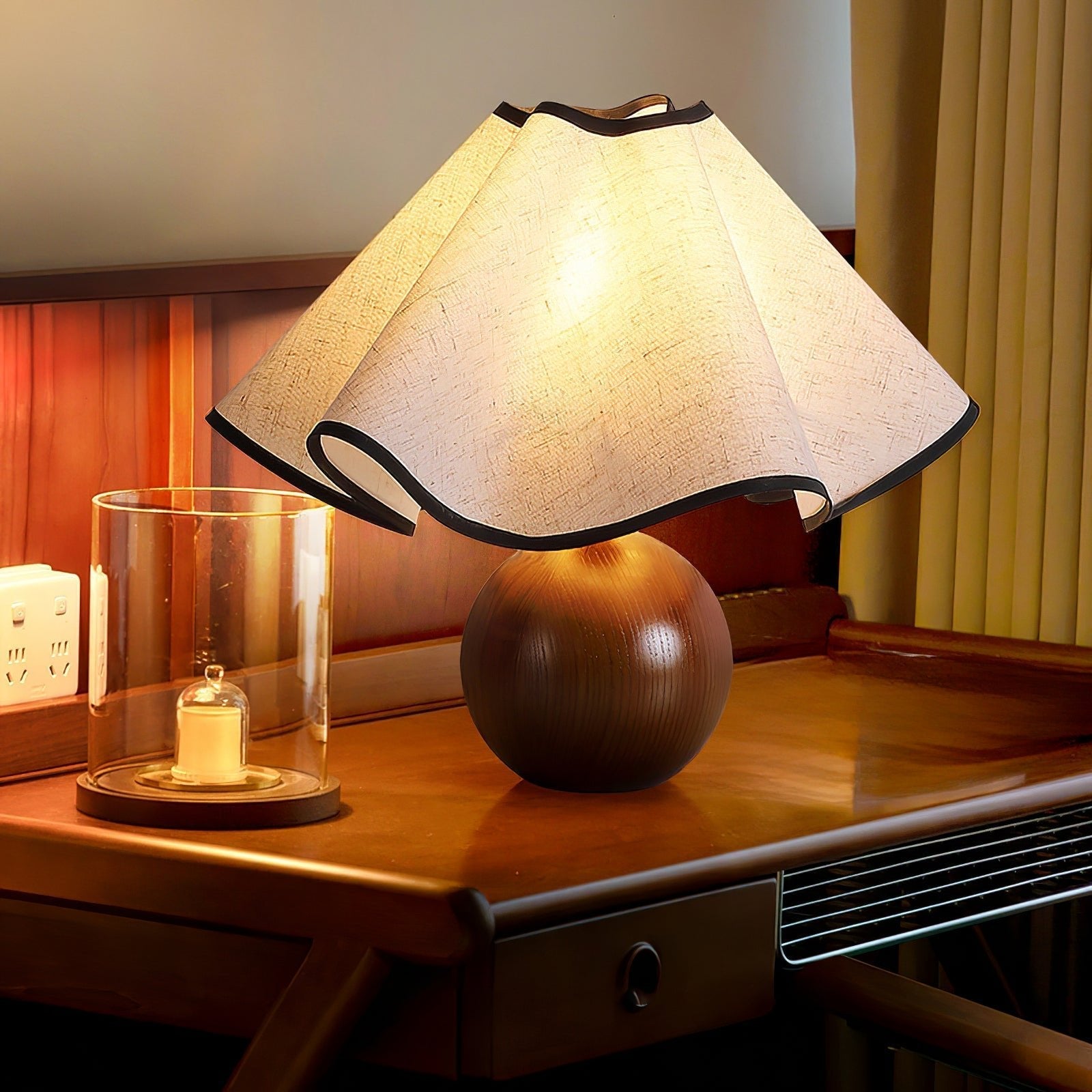 Mirelle - Lampe de table avec abat-jour en tissu motif crête de vague