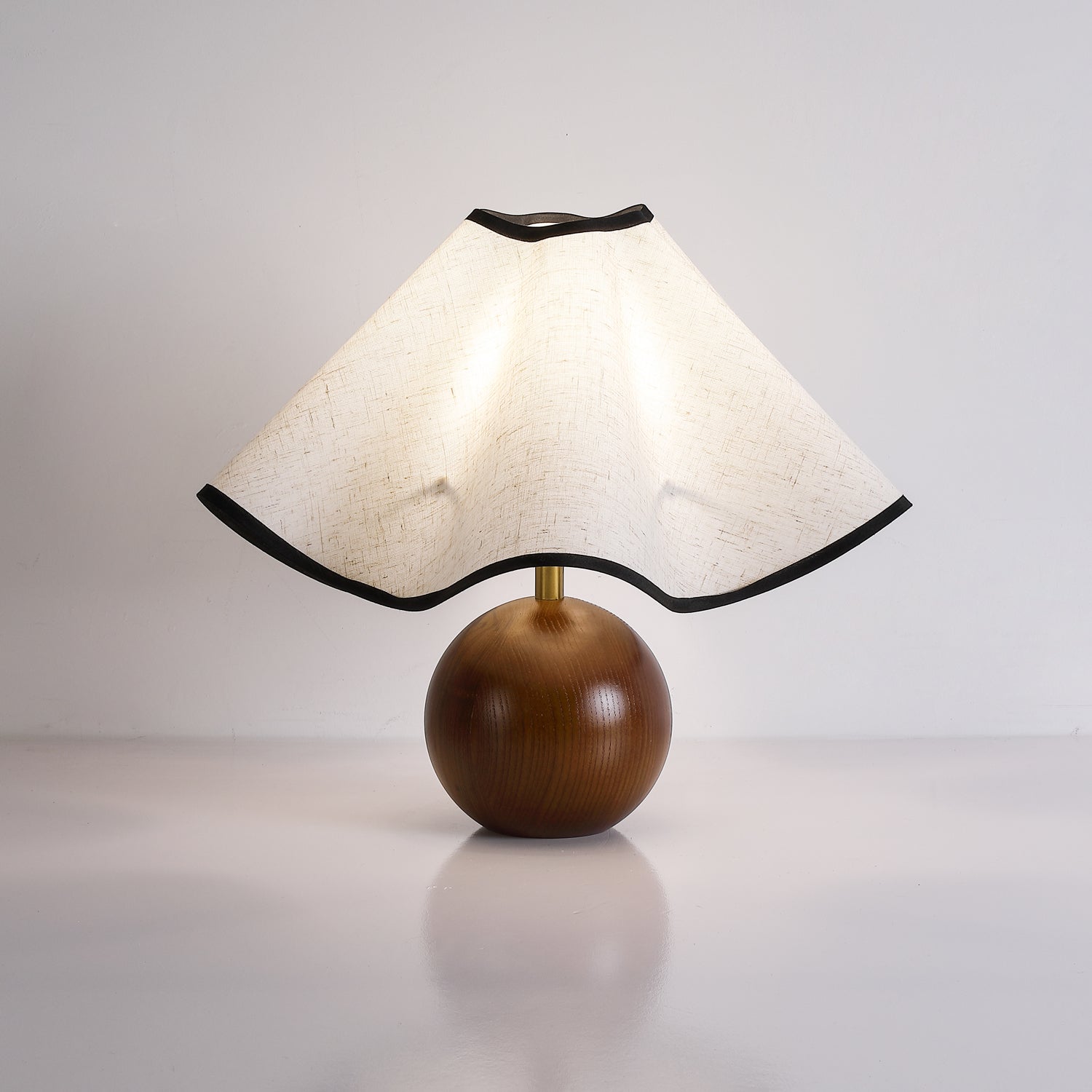 Mirelle - Lampe de table avec abat-jour en tissu motif crête de vague