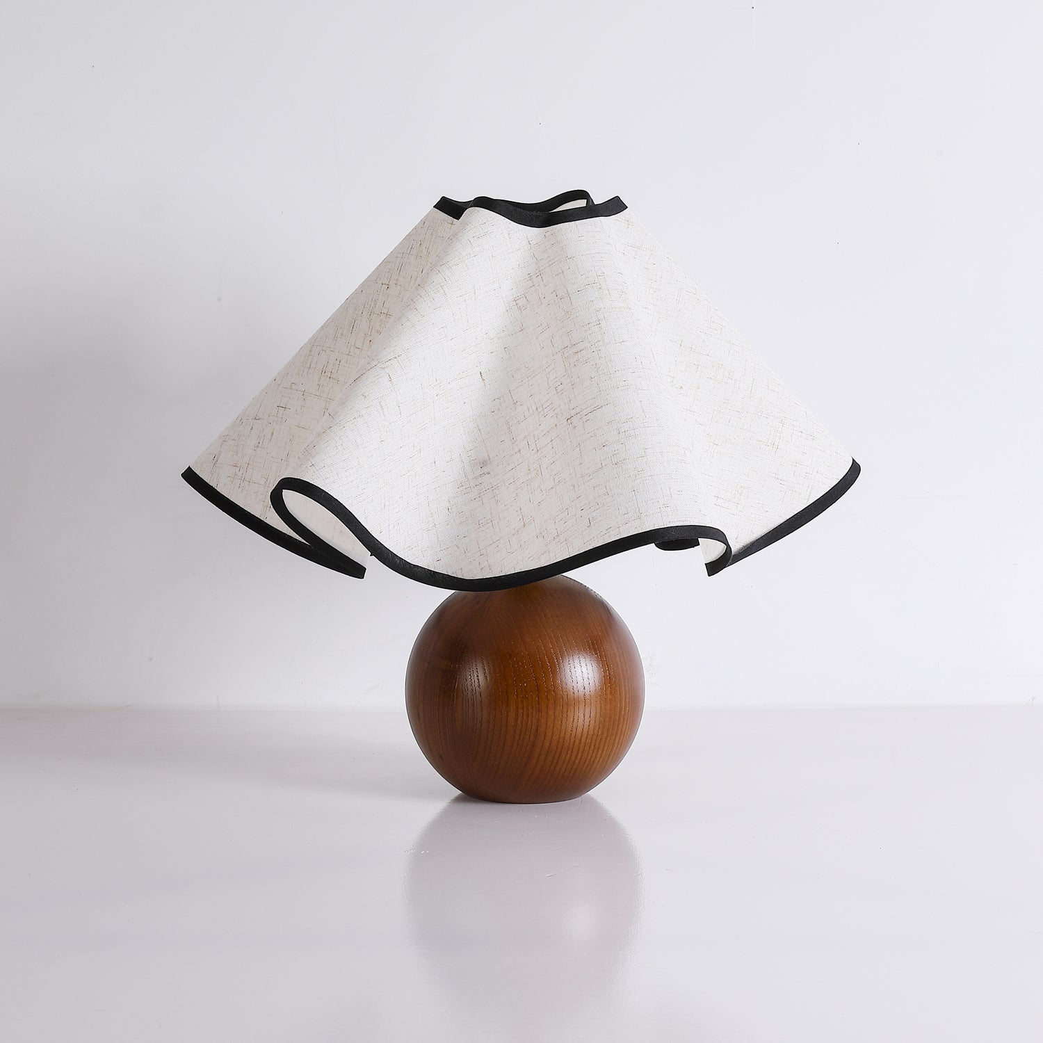 Mirelle - Lampe de table avec abat-jour en tissu motif crête de vague