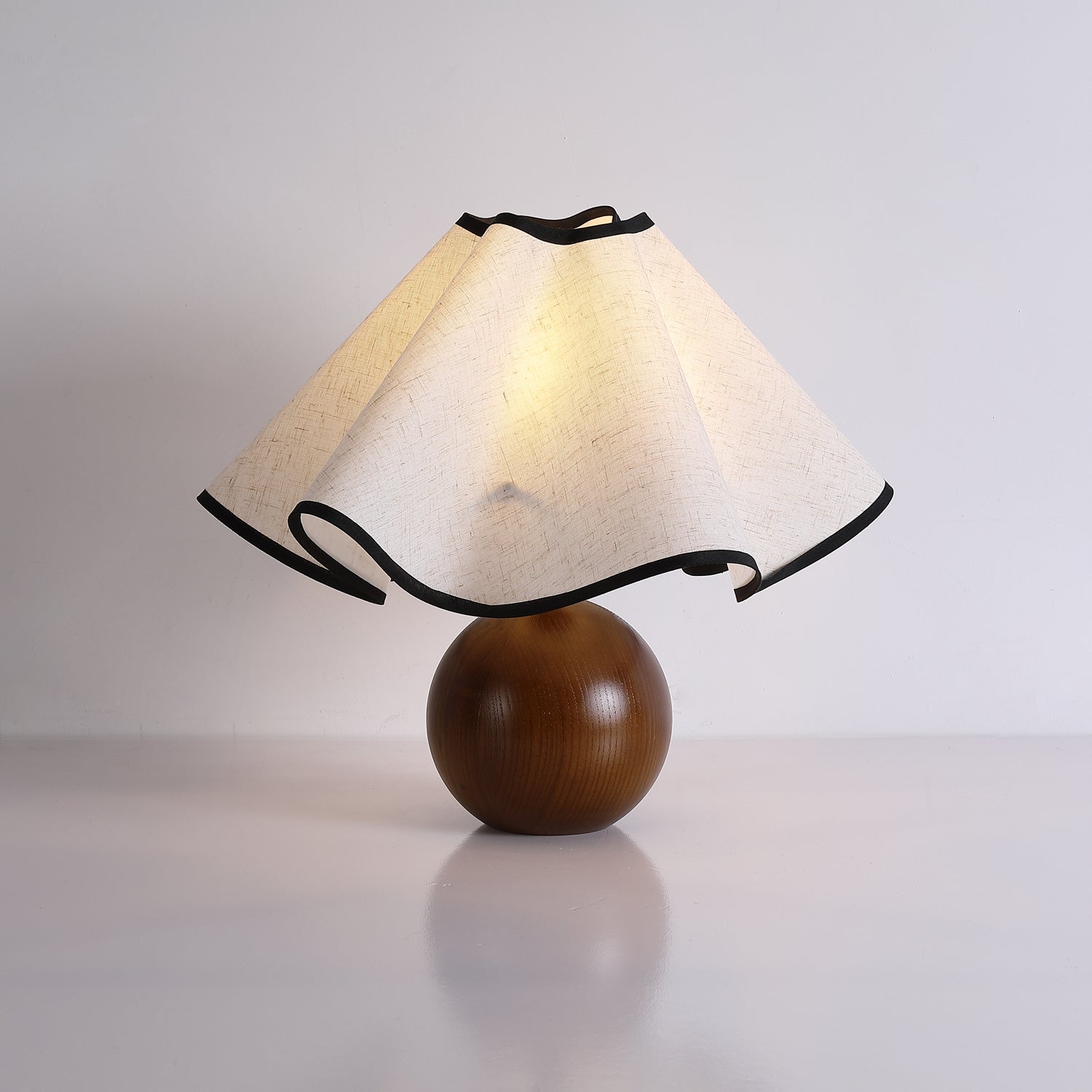 Mirelle - Lampe de table avec abat-jour en tissu motif crête de vague