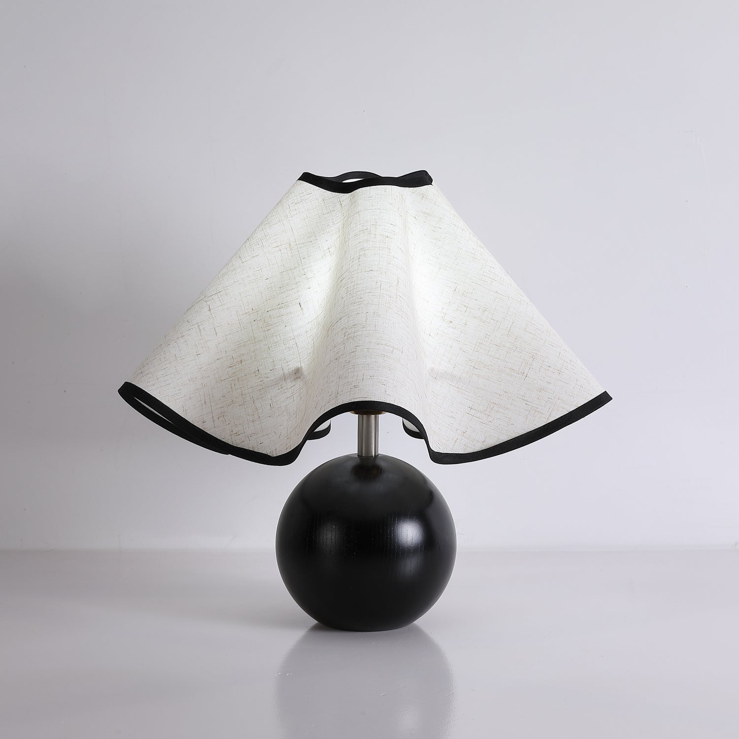 Mirelle - Lampe de table avec abat-jour en tissu motif crête de vague