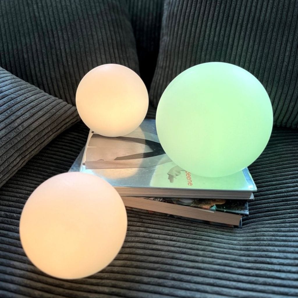 Lunoré – Cordless LED Globe Moon Table Lamp
