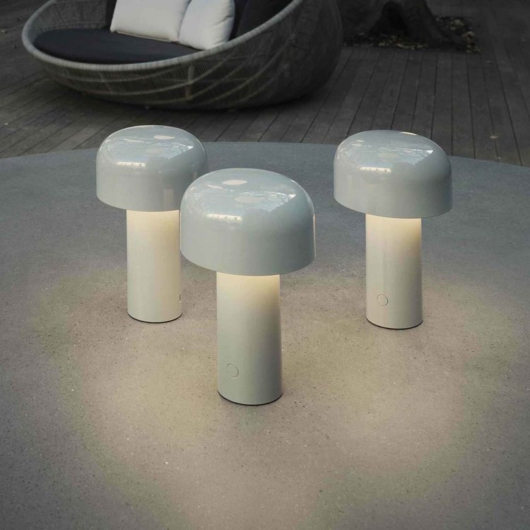 Lumivia - Lampada da Tavolo Portatile a LED Illuminazione Elegante