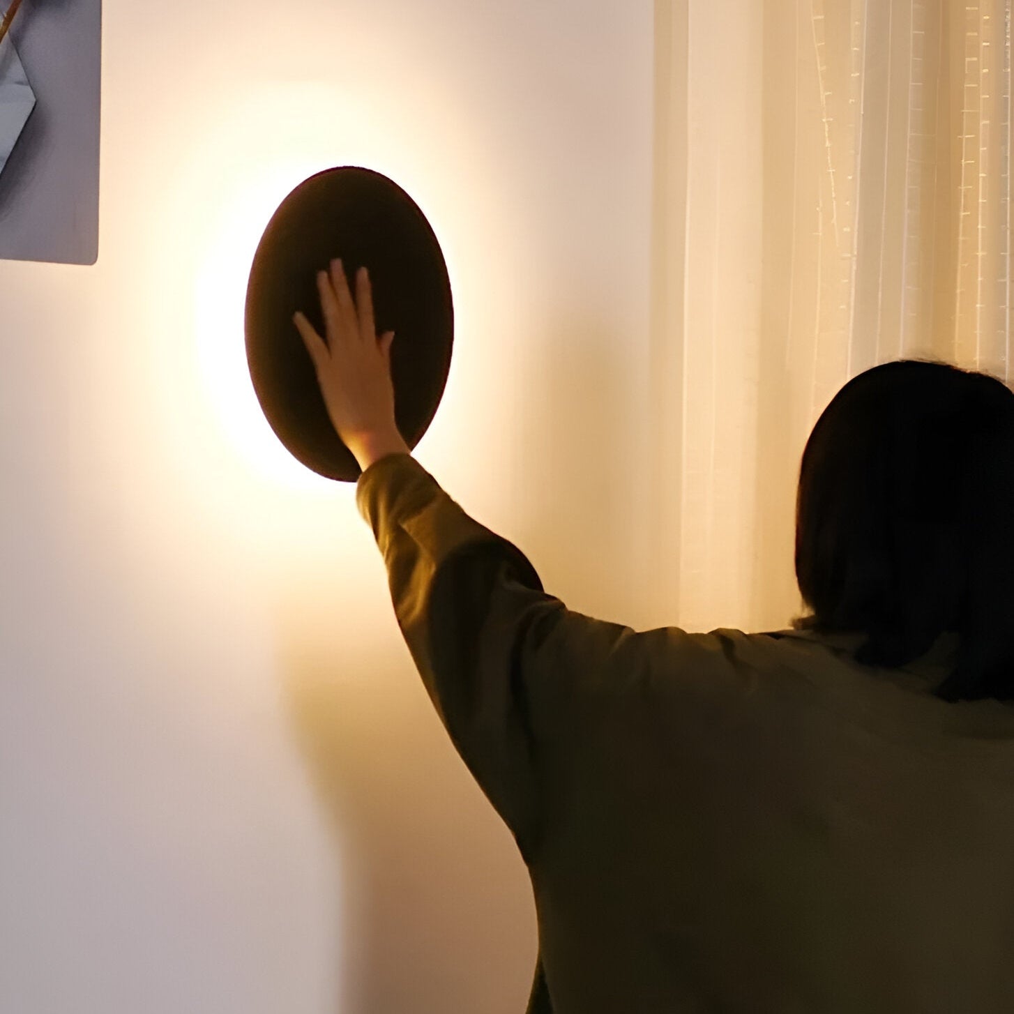 Luvien – Modern Round LED Flush Wall Light