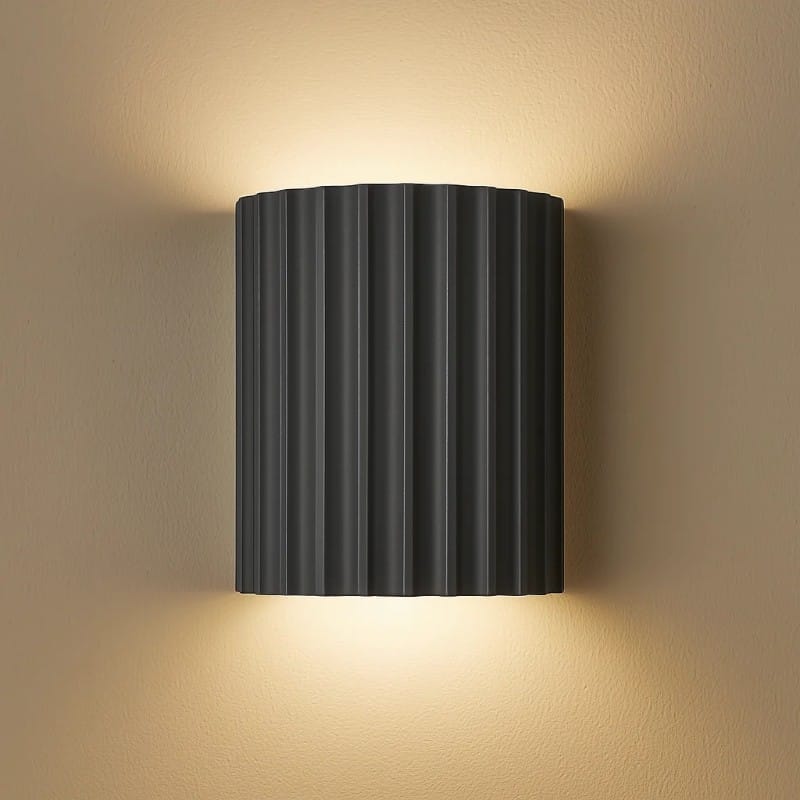 Sureline – Scandinavian Resin Wall Lamp