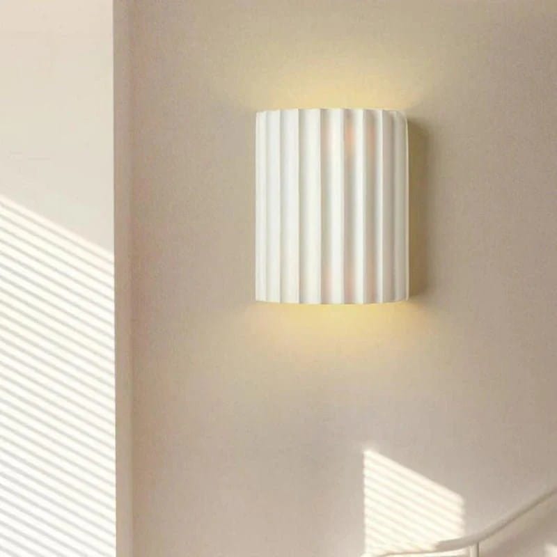 Sureline – Scandinavian Resin Wall Lamp